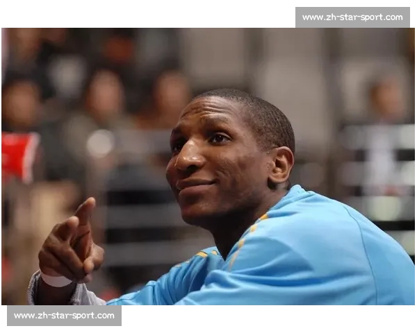 贝利空降盐湖城震撼亮相!主帅亲迎引爆期待 贝利空降盐湖城震撼亮相!主帅亲迎引爆期待